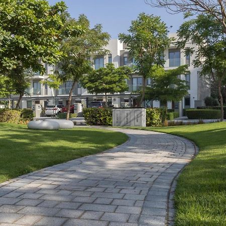 Stay By Latinem Luxury Studio Holiday Home G6-6103 Near Burj Khalifa Дубай Экстерьер фото