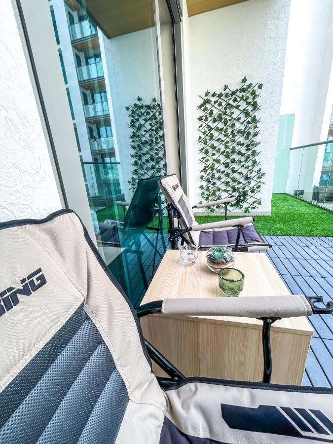 Stay By Latinem Luxury Studio Holiday Home G6-6103 Near Burj Khalifa Дубай Экстерьер фото